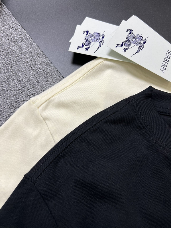 ブランドTシャツ全体デザイン